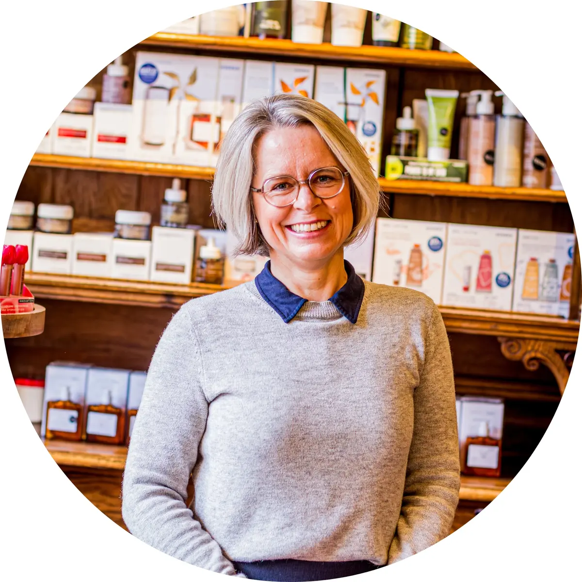 Dr. Birgit Benedek, Apothekerin und Inhaberin der Mohren-Apotheke am Rathaus in Fürth